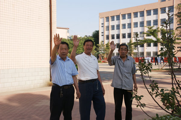 我校2013级“感谢有你”毕业典礼