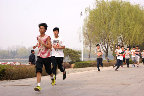 我校2013级“感谢有你”毕业典礼