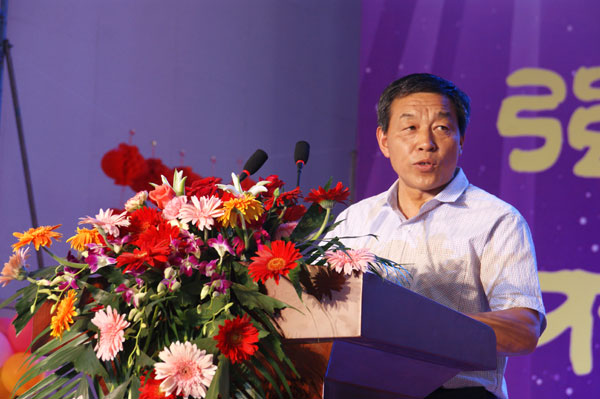 我校2013级“感谢有你”毕业典礼