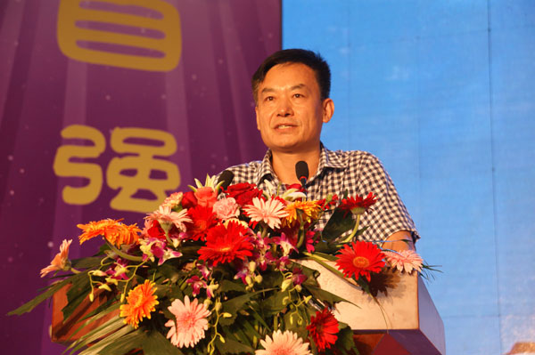 我校2013级“感谢有你”毕业典礼