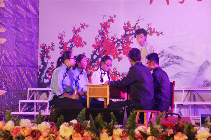 我校2017年“中国梦 我的梦”元旦晚会幸福落幕
